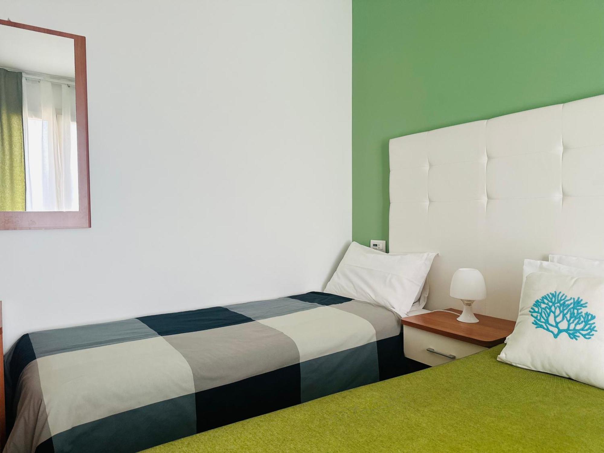 Riviera Ionica Aparthotel Santa Teresa Di Riva Exterior foto